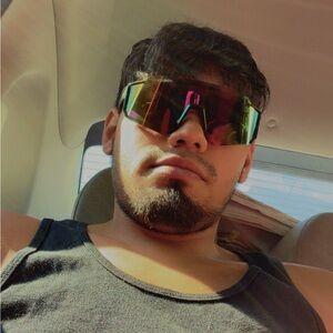 Meet your Posher, Jaimejose